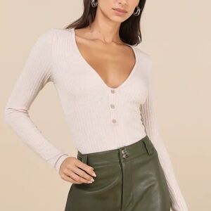 Lulu's Cream Ribbed V-Neck Sweater